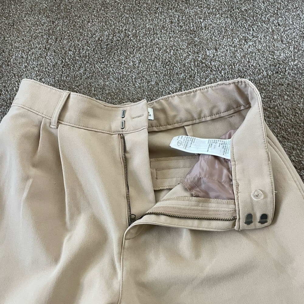Abercrombie & Fitch Women's Wide Leg Trousers in Beige - Picture 3 of 11